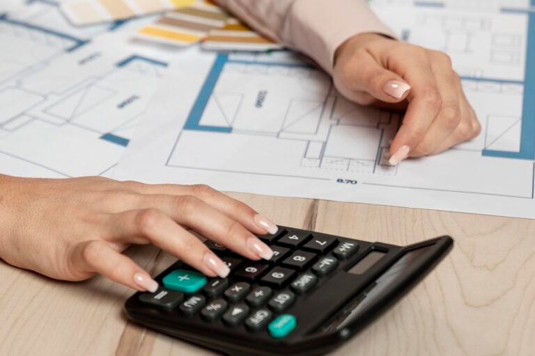 How a flat's undivided share of land (UDS) is calculated